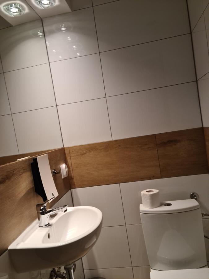 Amber Apartament 11 Cracovia Esterno foto