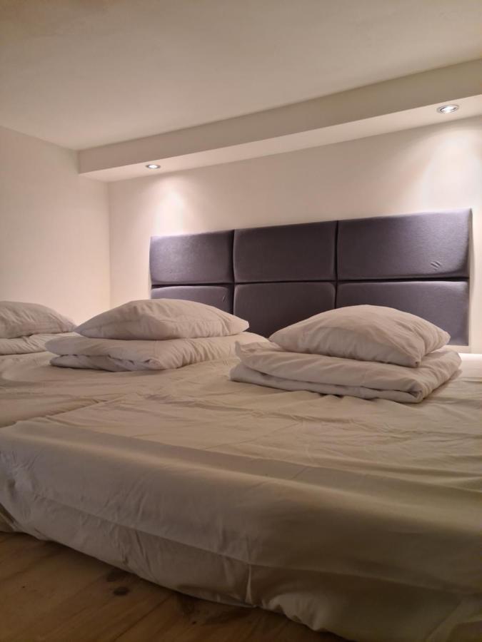 Amber Apartament 11 Cracovia Esterno foto